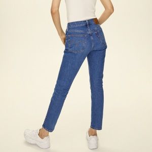 Aritzia Levi's 501 Skinny